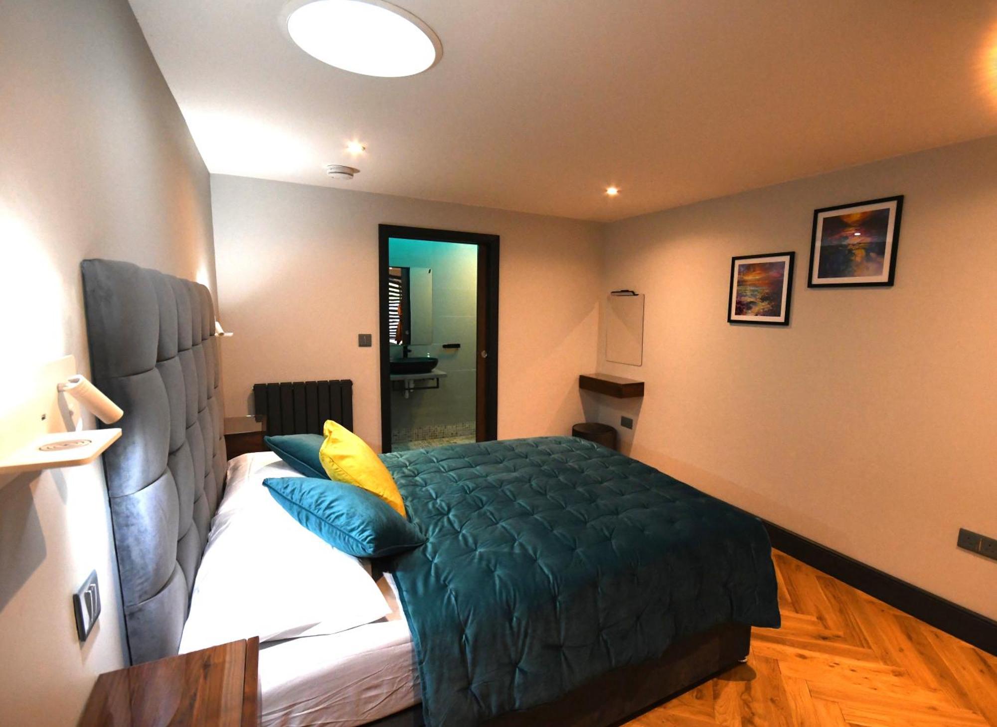 Luxury Non Smoking 2 Bedroom Retreat In Norfolk Аттлборо Экстерьер фото