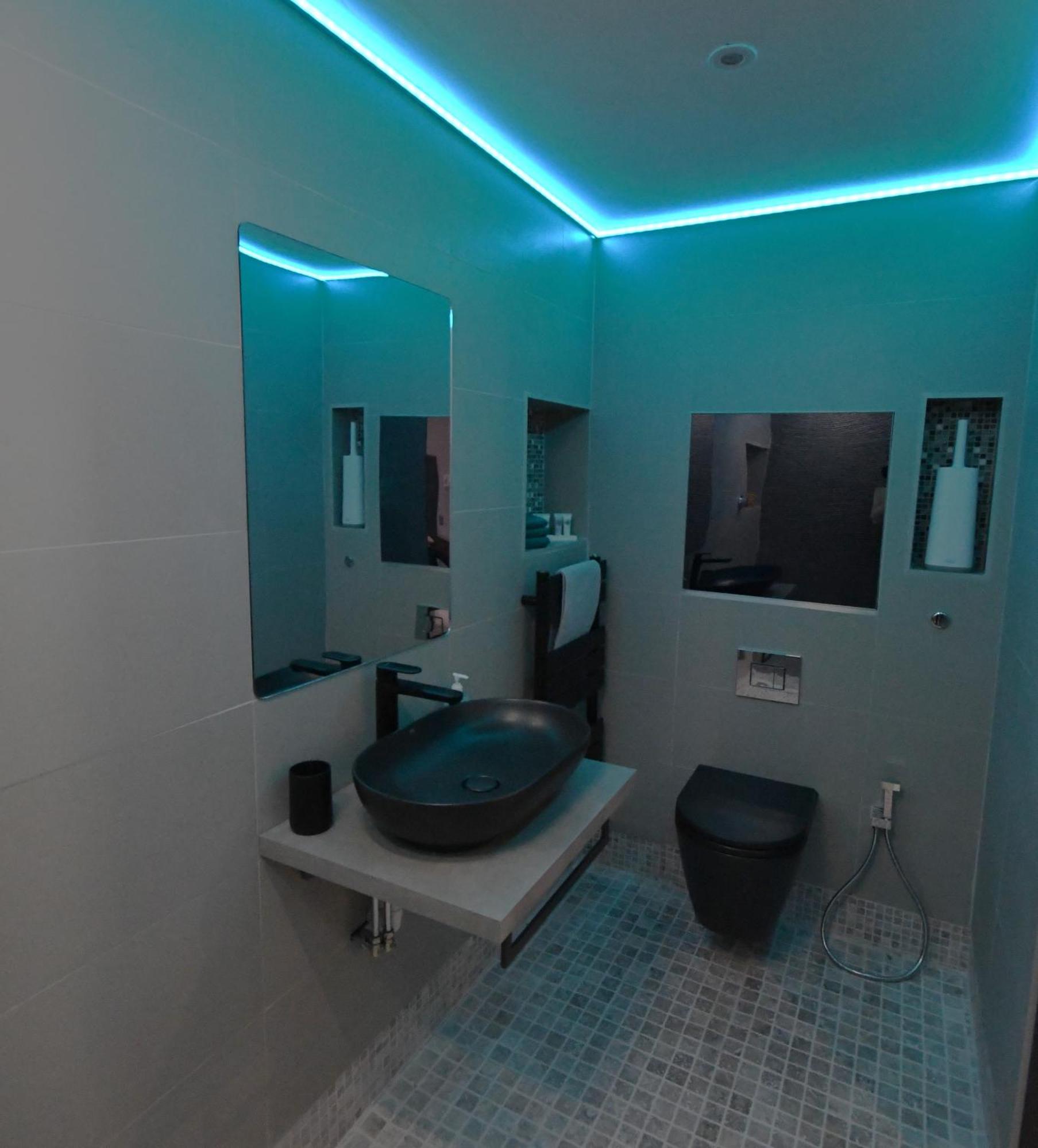 Luxury Non Smoking 2 Bedroom Retreat In Norfolk Аттлборо Экстерьер фото